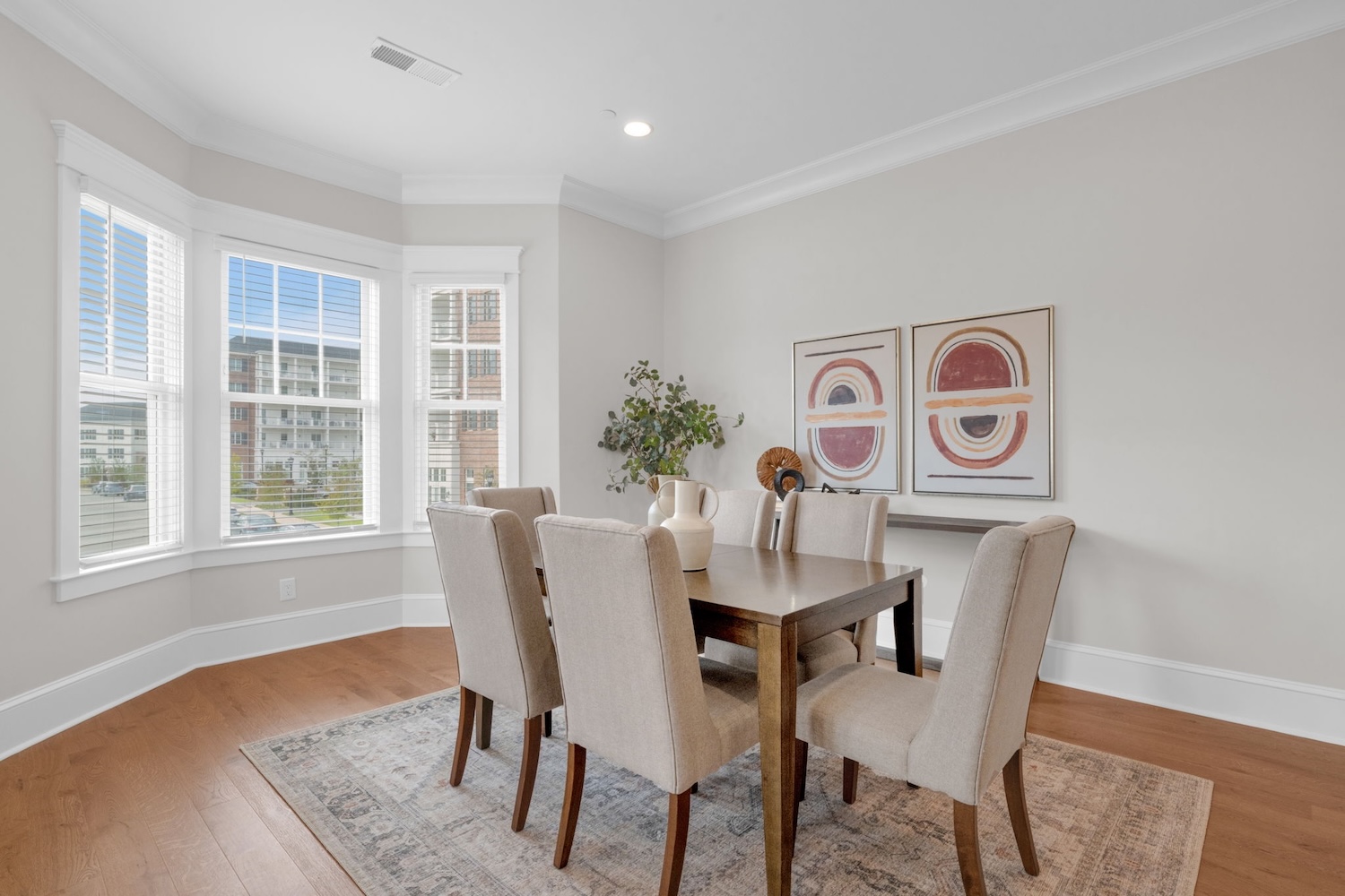 Dining room bay windows
